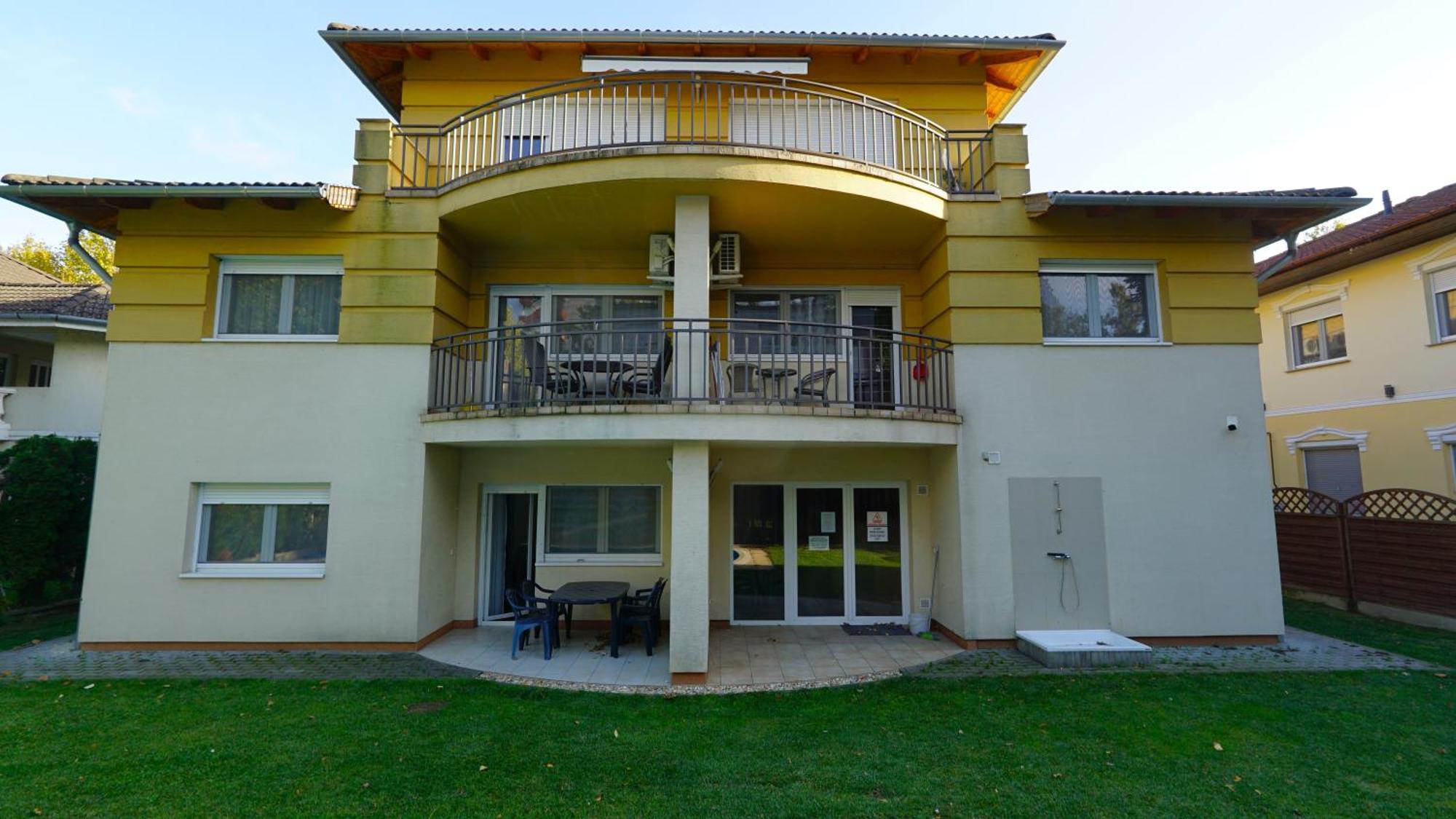 Yellow Sun Apartman Siófok Buitenkant foto