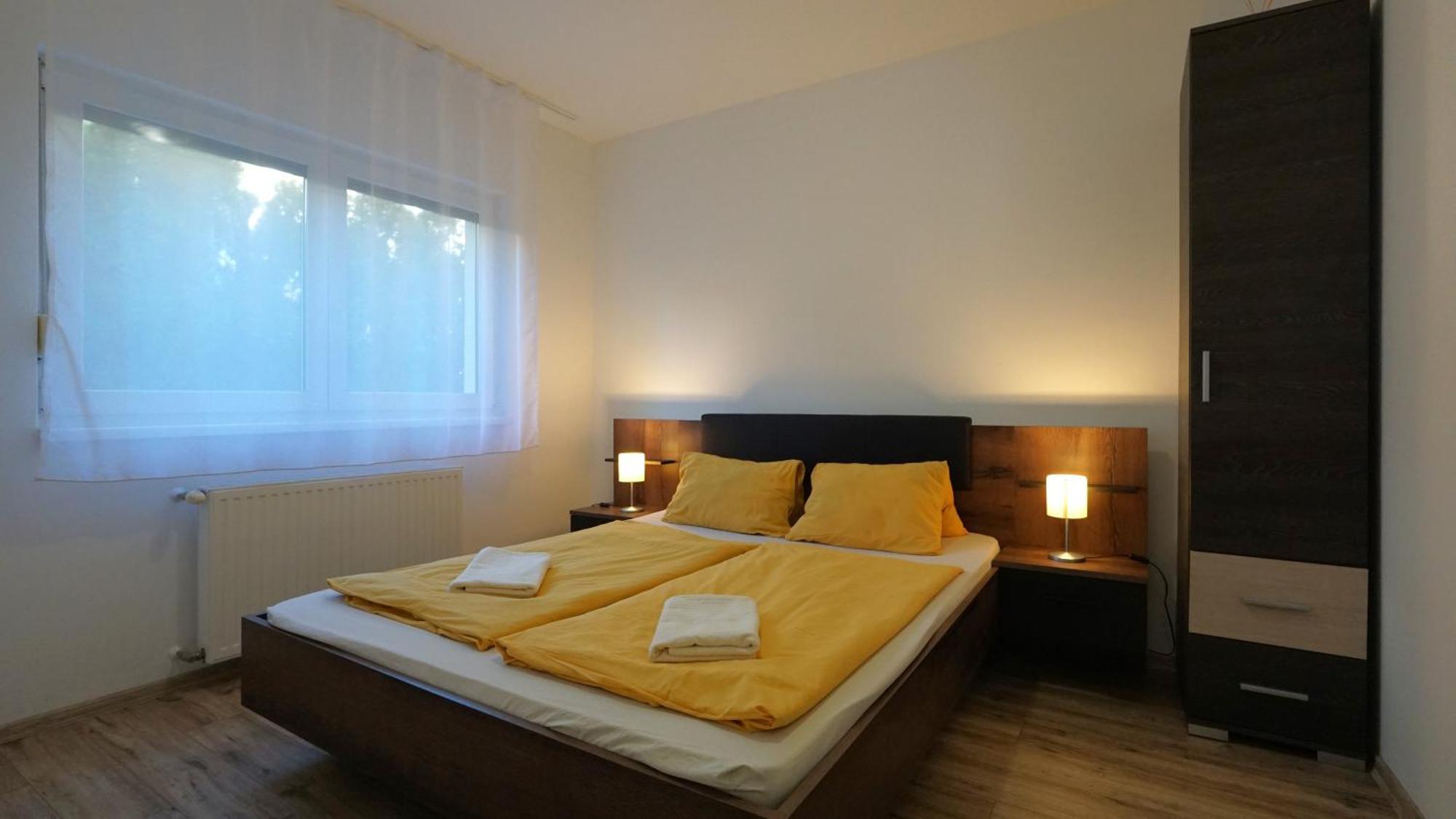 Yellow Sun Apartman Siófok Buitenkant foto